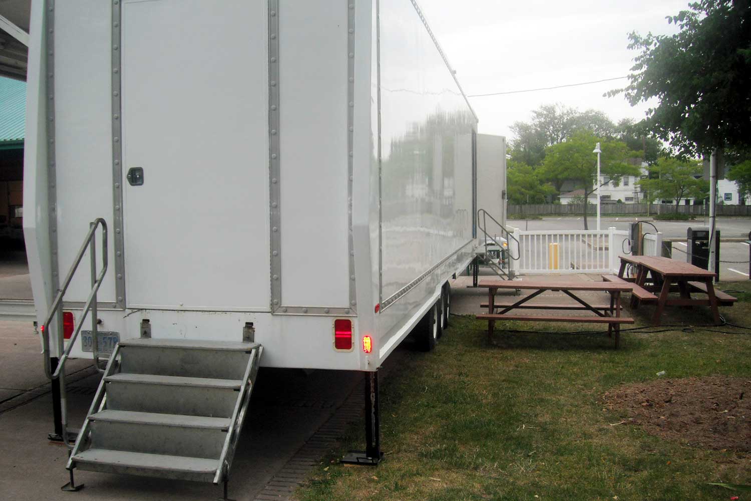 showmobile when closed
